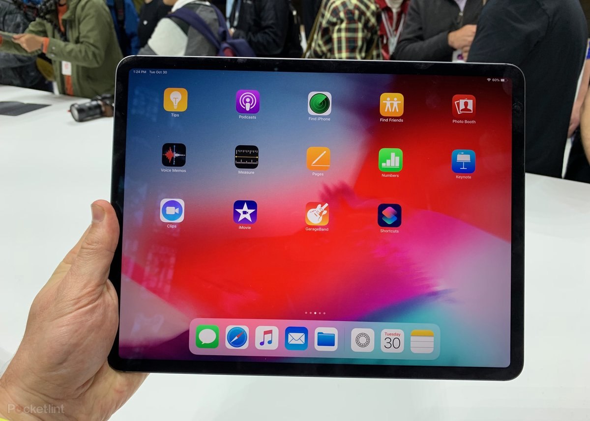 146170-tablets-review-hands-on-apple-ipad-pro-initial-review-time-to-replace-the-laptop-image41-emrym4cgsi