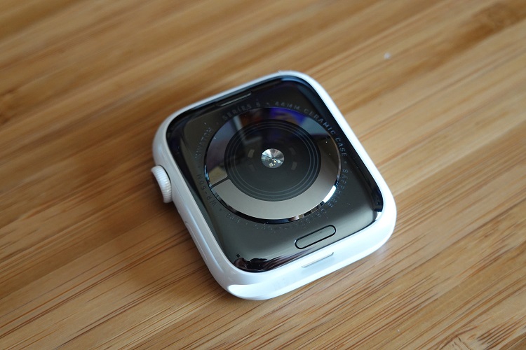 Apple-Watch-Edition-Series-5-ceramic-14